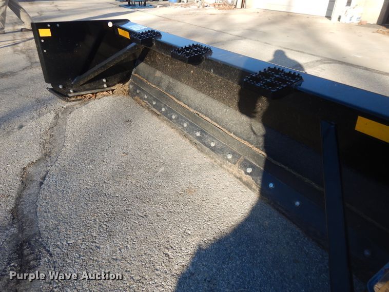 image for item DI8230 John Deere SP8C skid steer snow pusher