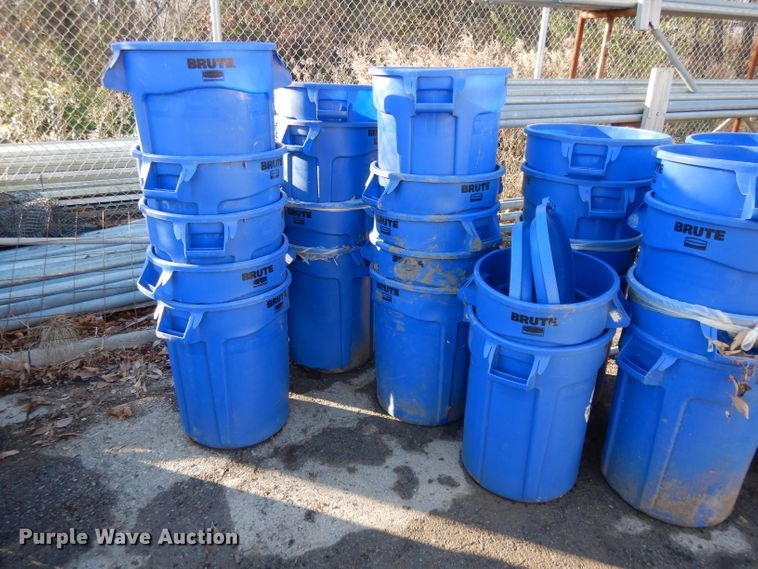 image for item DI8233 Approximately 75 Rubbermaid Brute trash cans