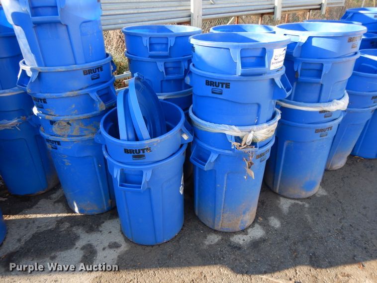 image for item DI8233 Approximately 75 Rubbermaid Brute trash cans