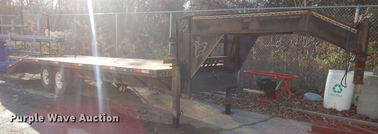 image for item DI8235 2000 Buck Dandy equipment trailer