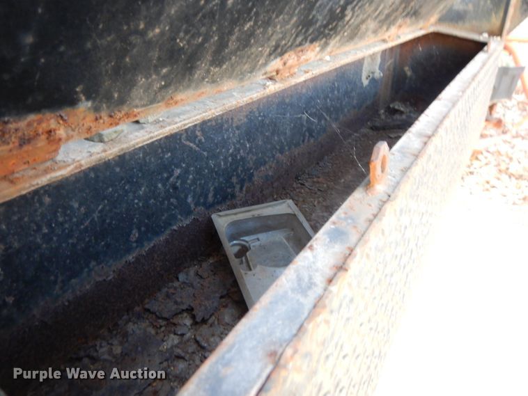 image for item DI8235 2000 Buck Dandy equipment trailer