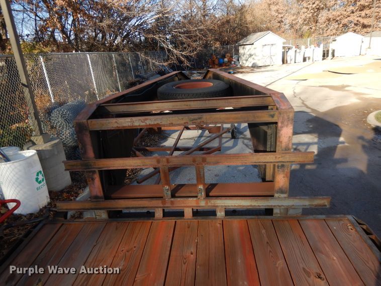 image for item DI8235 2000 Buck Dandy equipment trailer