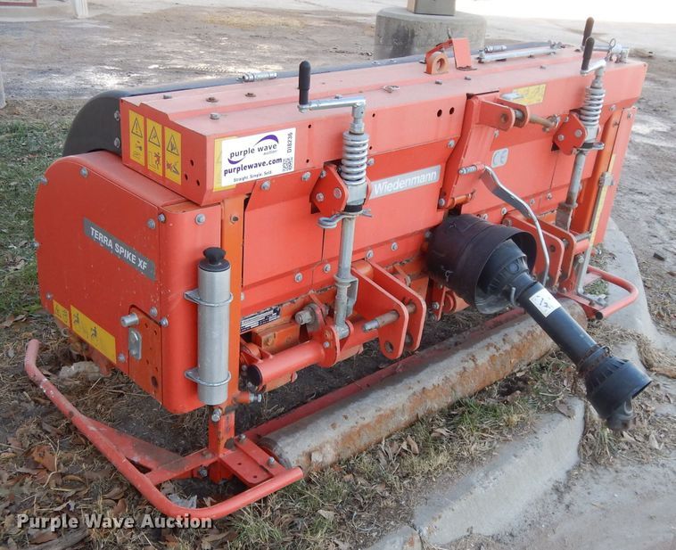 image for item DI8236 2007 Wiedenmann Terra Spike XF 20/6 aerator