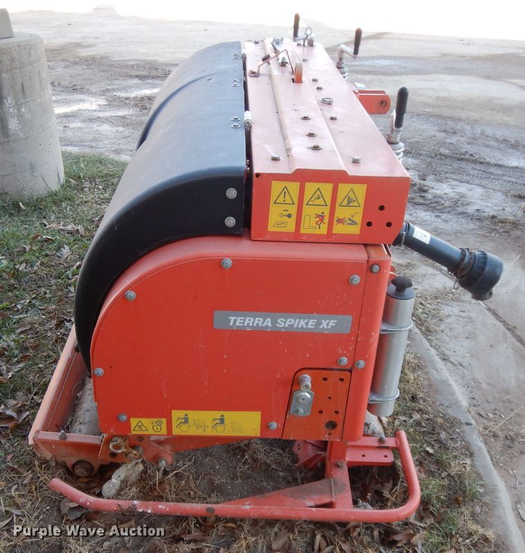image for item DI8236 2007 Wiedenmann Terra Spike XF 20/6 aerator