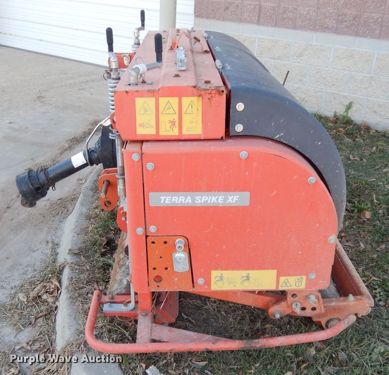 image for item DI8236 2007 Wiedenmann Terra Spike XF 20/6 aerator