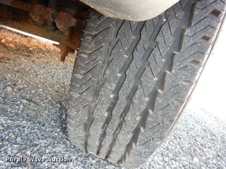 image for item DJ2751 1996 Ford Club Wagon  van