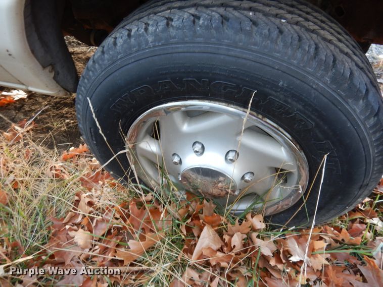 image for item DJ2751 1996 Ford Club Wagon  van