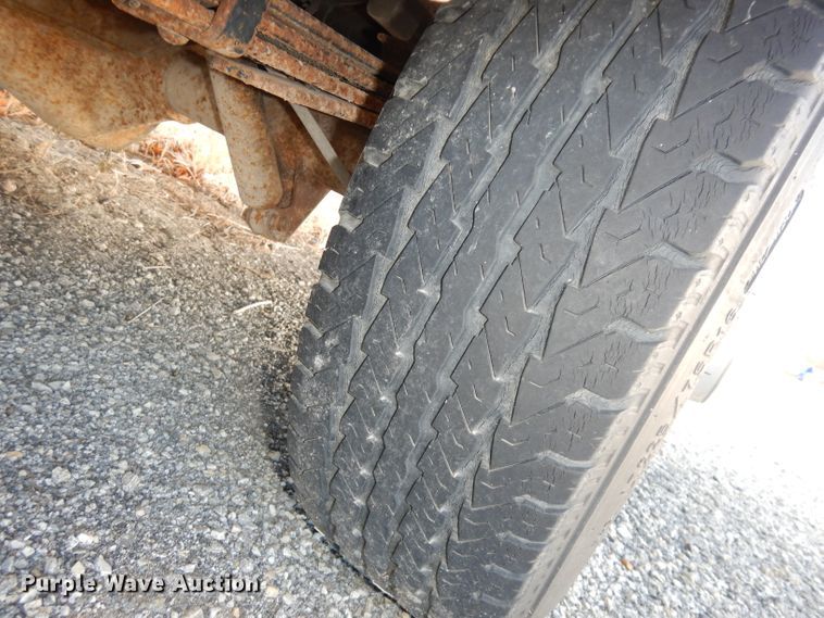 image for item DJ2751 1996 Ford Club Wagon  van