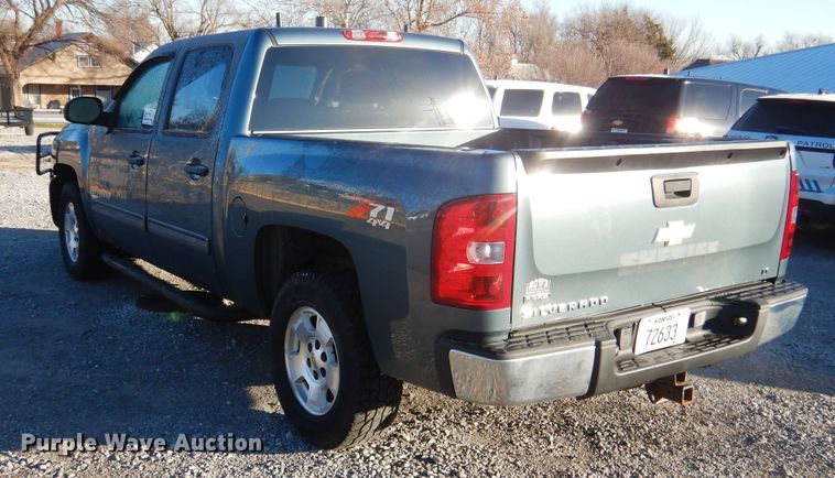 image for item DJ4889 2009 Chevrolet Silverado 1500  Crew Cab pickup truck