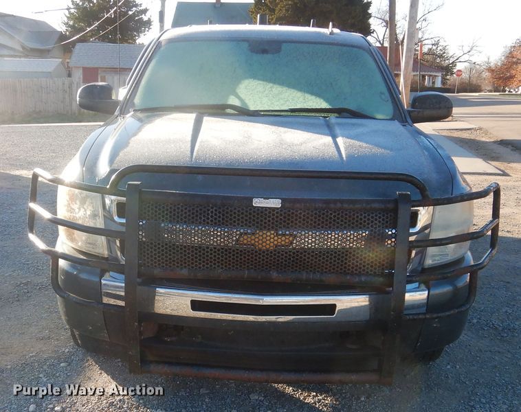 image for item DJ4889 2009 Chevrolet Silverado 1500  Crew Cab pickup truck