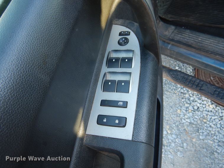 image for item DJ4889 2009 Chevrolet Silverado 1500  Crew Cab pickup truck