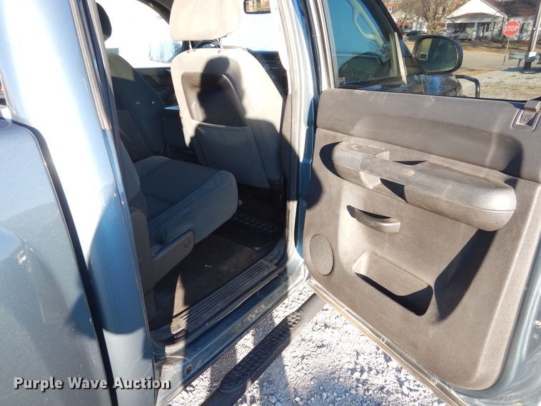 image for item DJ4889 2009 Chevrolet Silverado 1500  Crew Cab pickup truck