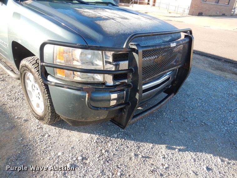 image for item DJ4889 2009 Chevrolet Silverado 1500  Crew Cab pickup truck