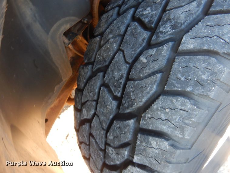 image for item DJ4889 2009 Chevrolet Silverado 1500  Crew Cab pickup truck