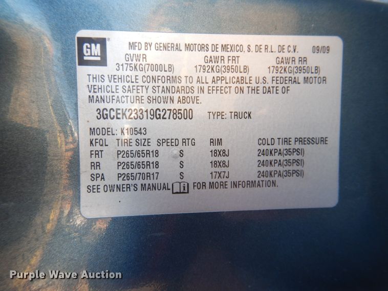 image for item DJ4889 2009 Chevrolet Silverado 1500  Crew Cab pickup truck