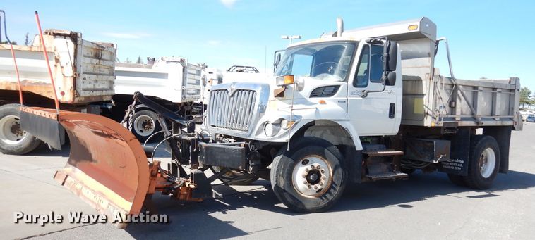 image for item DJ6894 2008 International 7300  dump truck