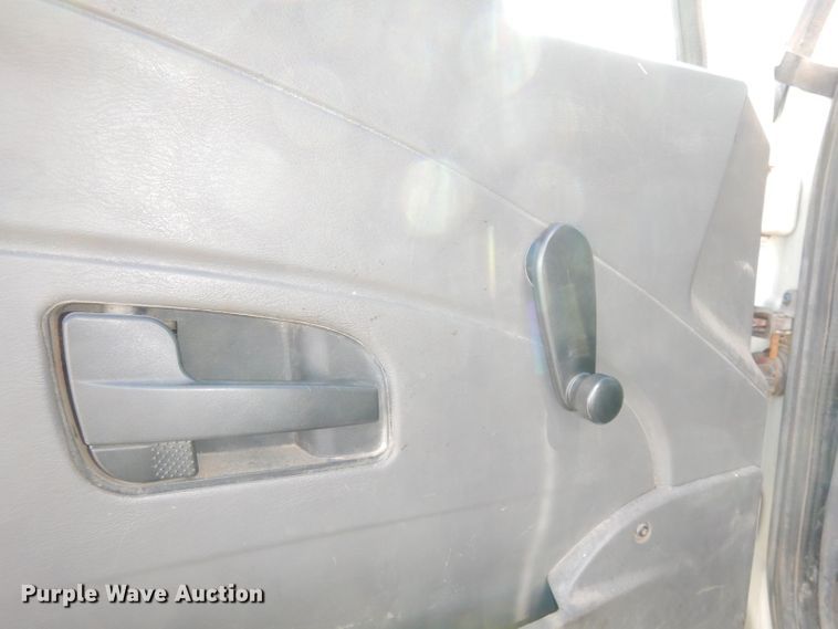 image for item DJ6894 2008 International 7300  dump truck