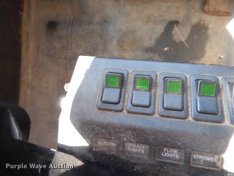 image for item DJ6894 2008 International 7300  dump truck