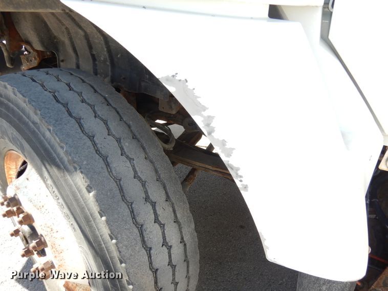 image for item DJ6894 2008 International 7300  dump truck