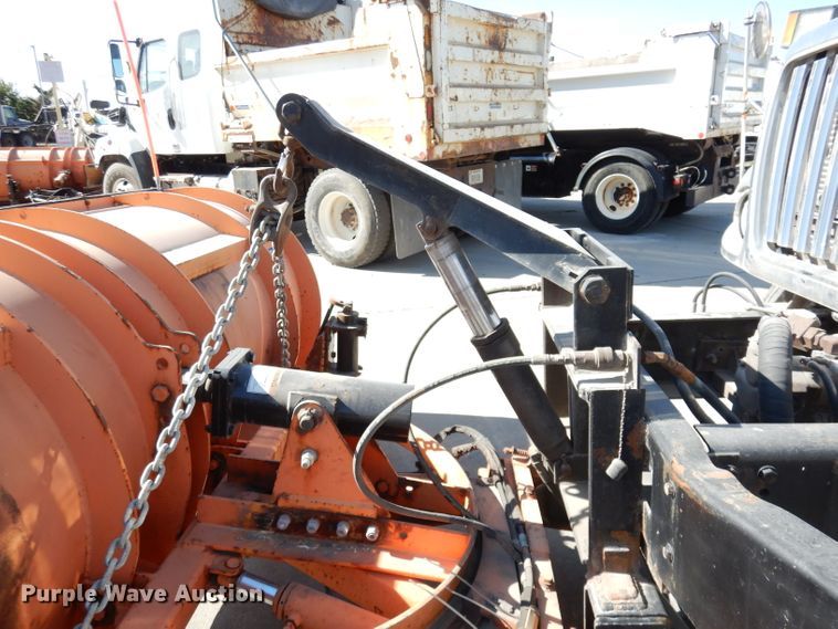 image for item DJ6894 2008 International 7300  dump truck