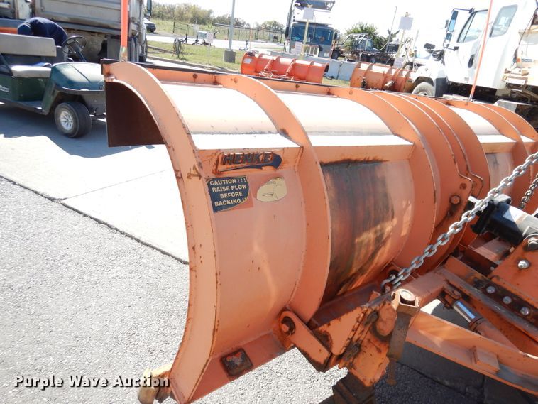 image for item DJ6894 2008 International 7300  dump truck