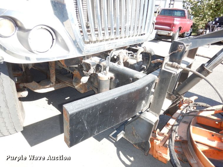 image for item DJ6894 2008 International 7300  dump truck