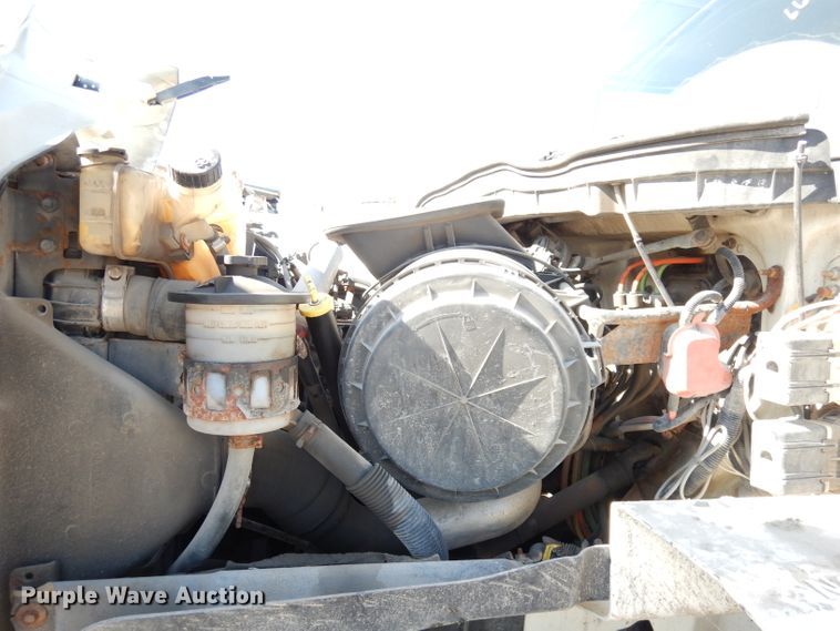 image for item DJ6894 2008 International 7300  dump truck