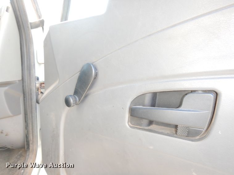 image for item DJ6894 2008 International 7300  dump truck