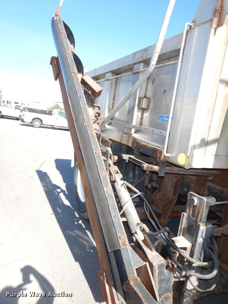 image for item DJ6894 2008 International 7300  dump truck