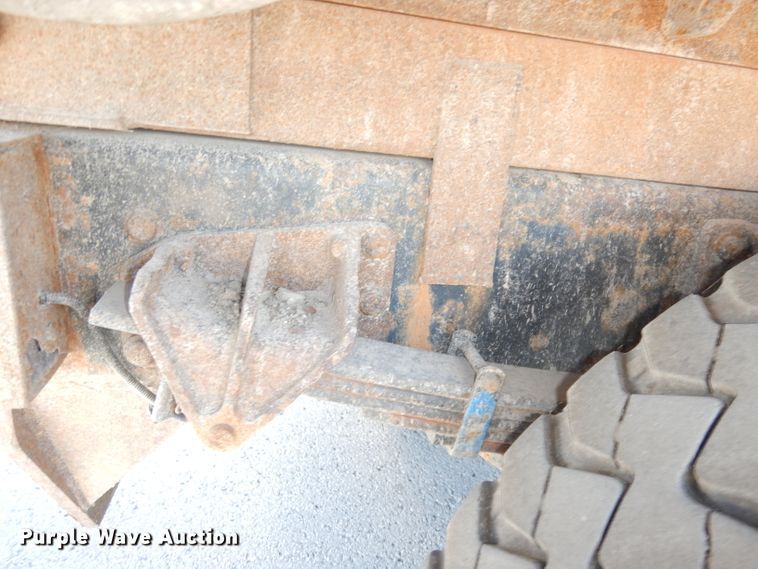 image for item DJ6894 2008 International 7300  dump truck