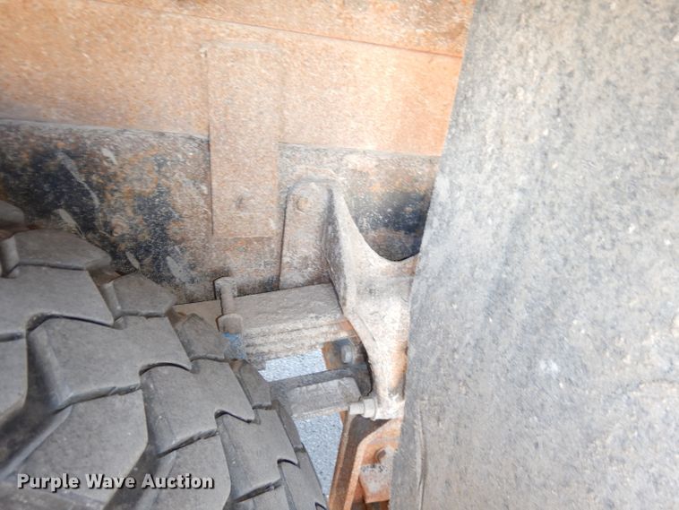 image for item DJ6894 2008 International 7300  dump truck