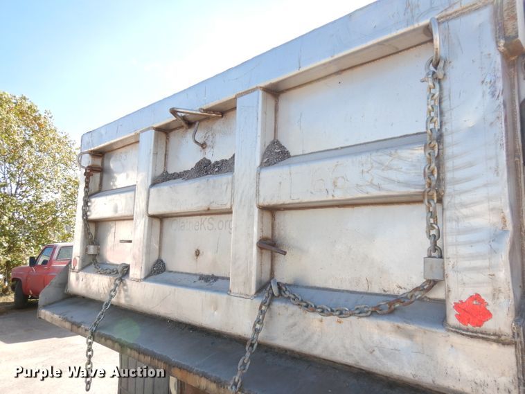 image for item DJ6894 2008 International 7300  dump truck