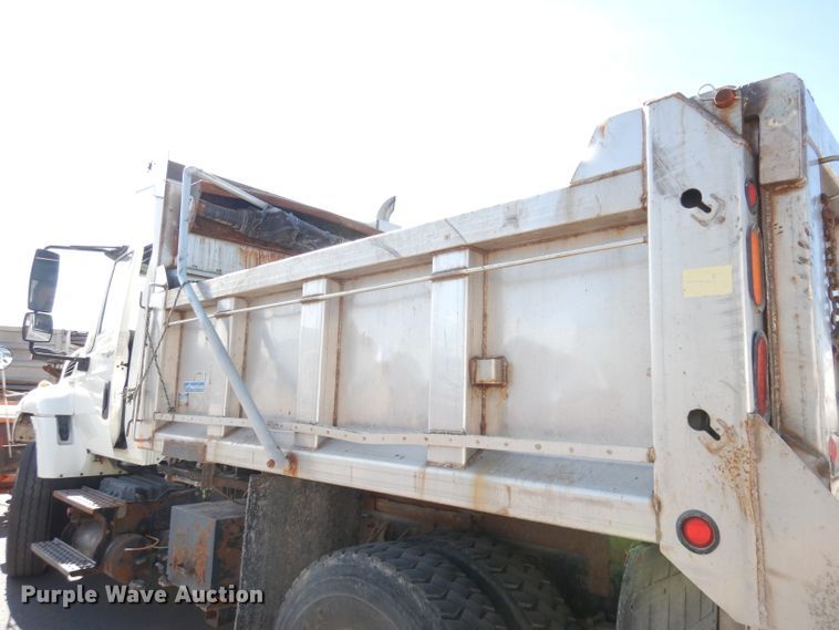 image for item DJ6894 2008 International 7300  dump truck