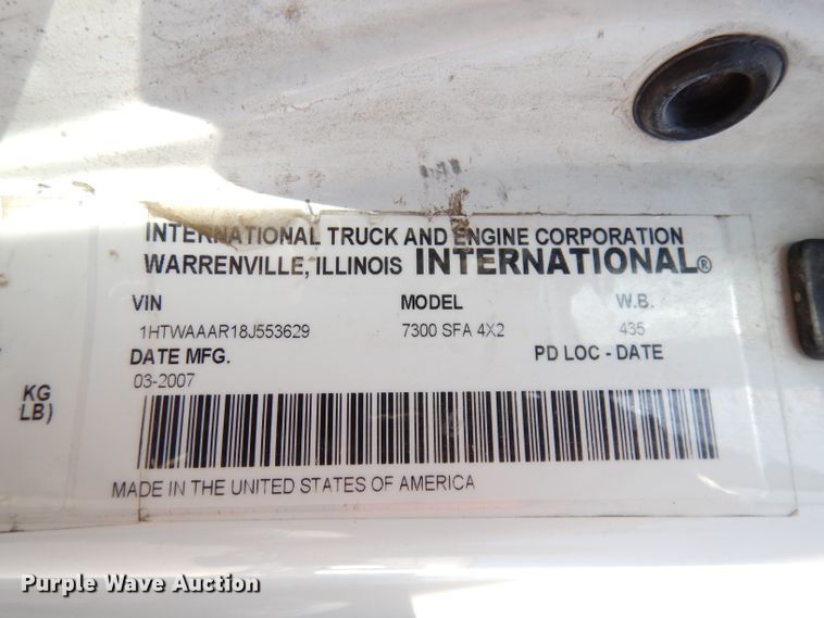 image for item DJ6894 2008 International 7300  dump truck