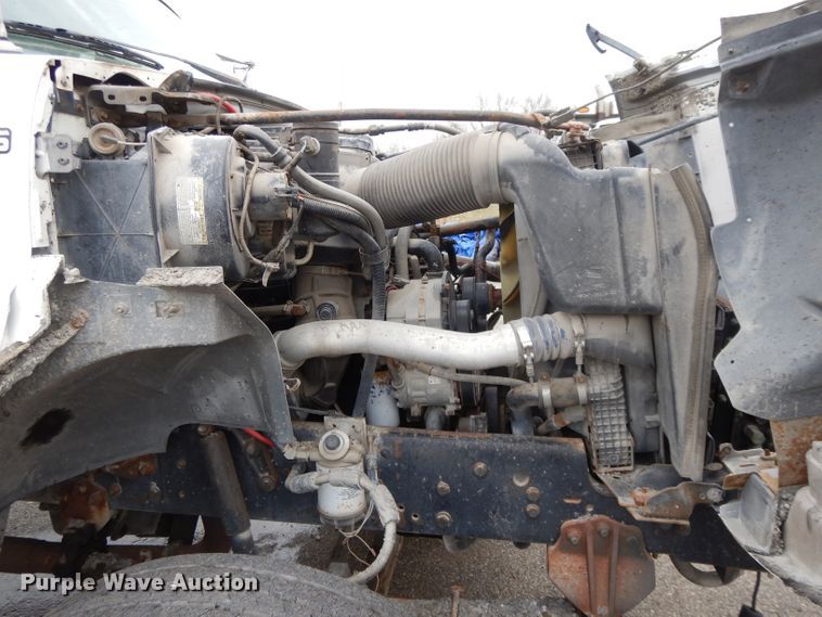 image for item DL2513 1997 Ford F800  oil distributor truck
