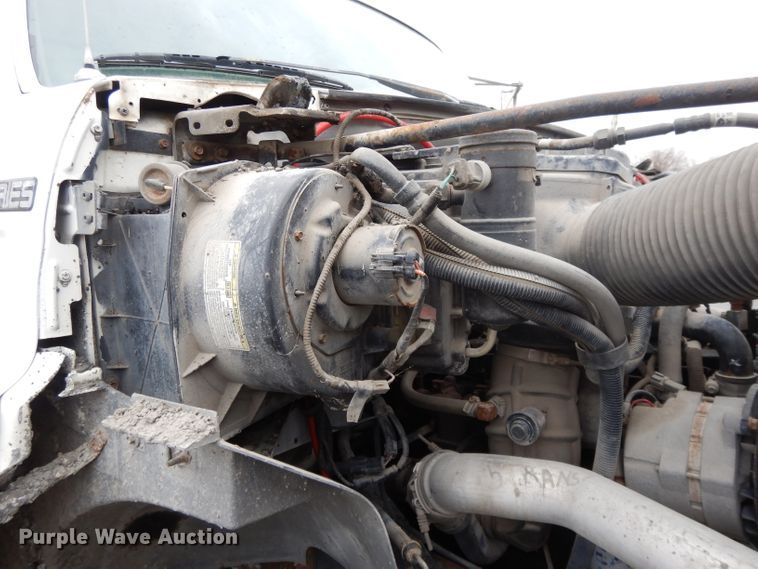 image for item DL2513 1997 Ford F800  oil distributor truck