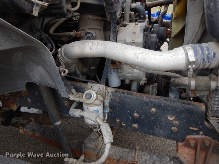 image for item DL2513 1997 Ford F800  oil distributor truck