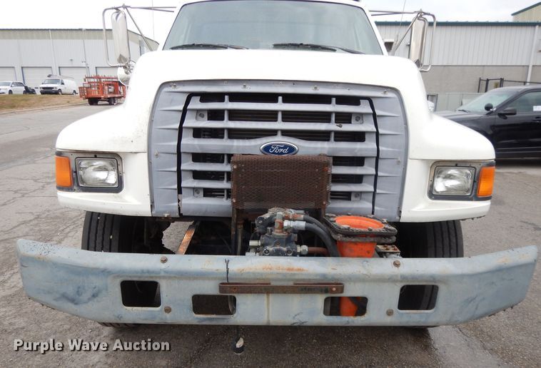 image for item DL2513 1997 Ford F800  oil distributor truck