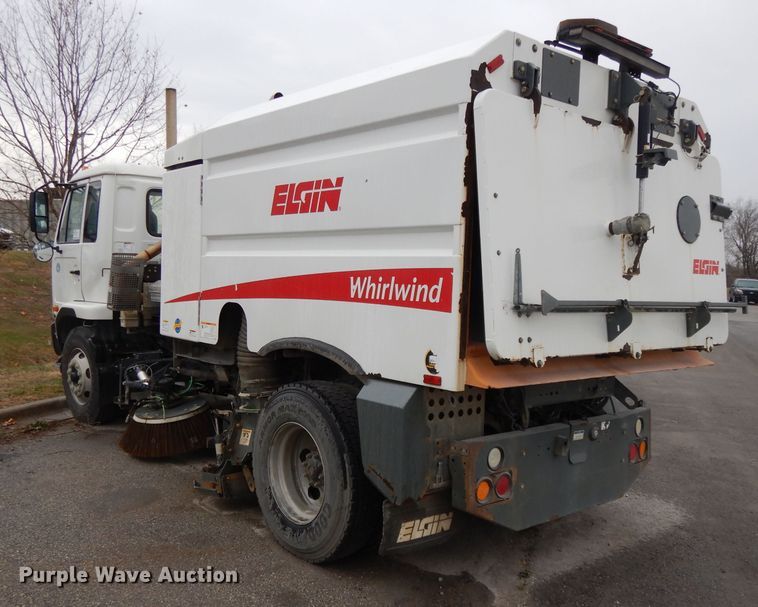 image for item DL2517 2010 Nissan UD3300  street sweeper truck