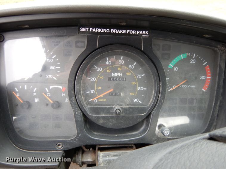 image for item DL2517 2010 Nissan UD3300  street sweeper truck