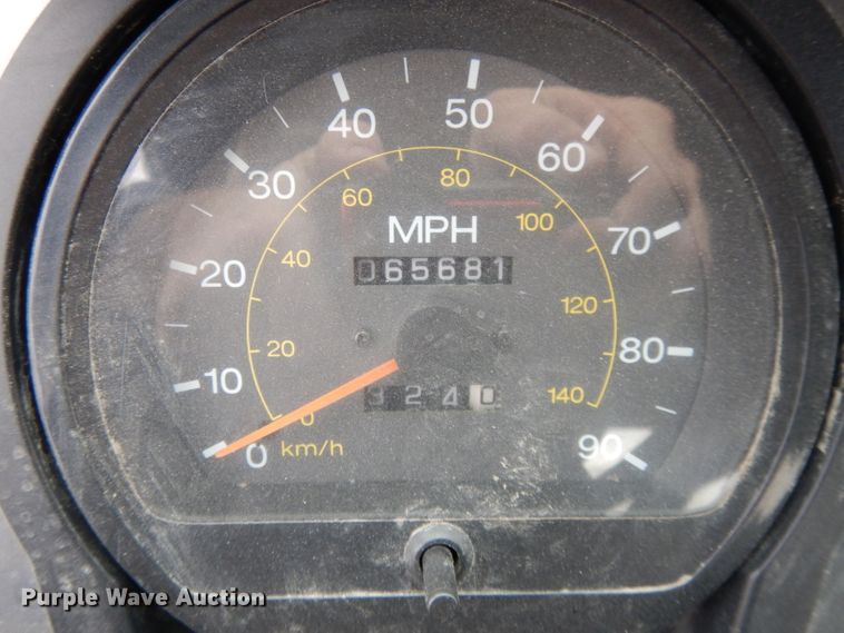 image for item DL2517 2010 Nissan UD3300  street sweeper truck