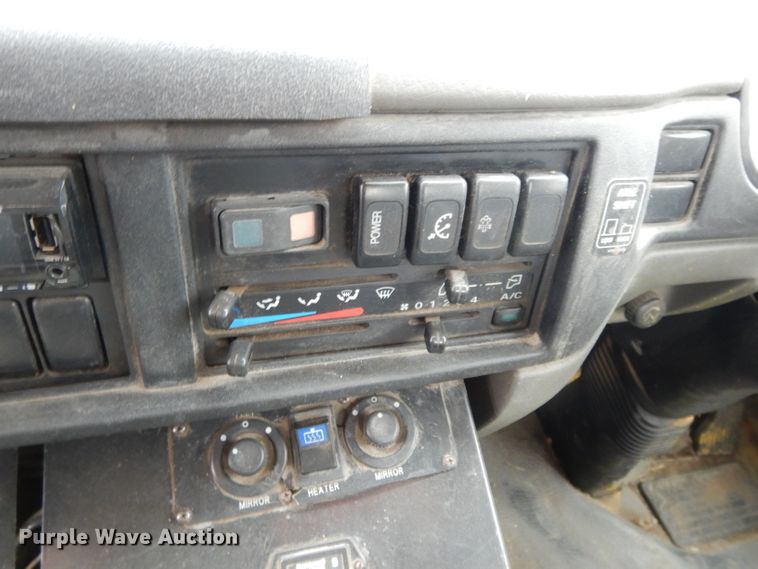 image for item DL2517 2010 Nissan UD3300  street sweeper truck