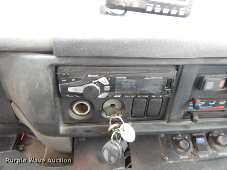 image for item DL2517 2010 Nissan UD3300  street sweeper truck