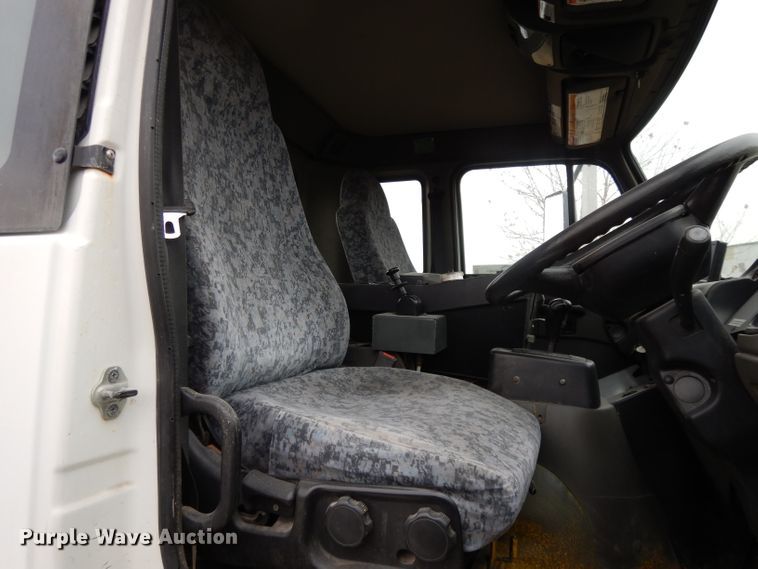 image for item DL2517 2010 Nissan UD3300  street sweeper truck