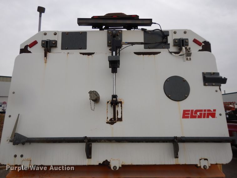 image for item DL2517 2010 Nissan UD3300  street sweeper truck