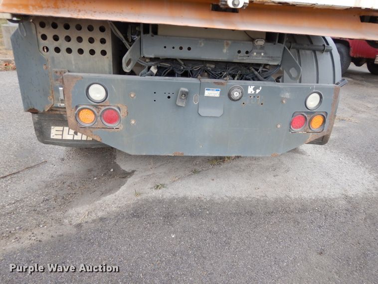 image for item DL2517 2010 Nissan UD3300  street sweeper truck