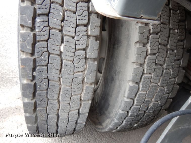 image for item DL2517 2010 Nissan UD3300  street sweeper truck