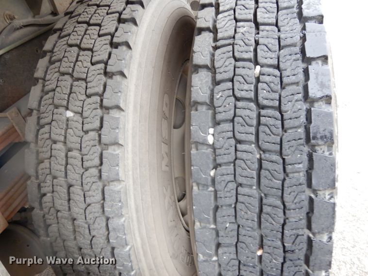 image for item DL2517 2010 Nissan UD3300  street sweeper truck