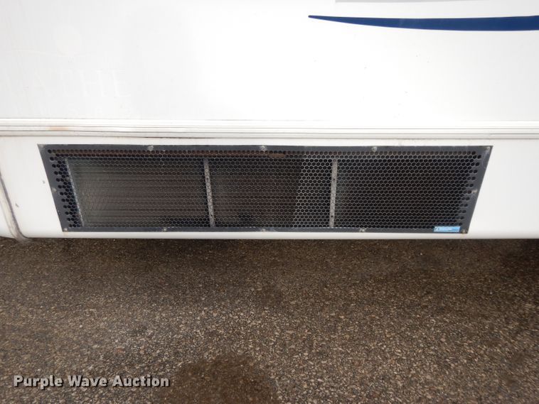 image for item DL2518 2007 Ford E450  shuttle bus