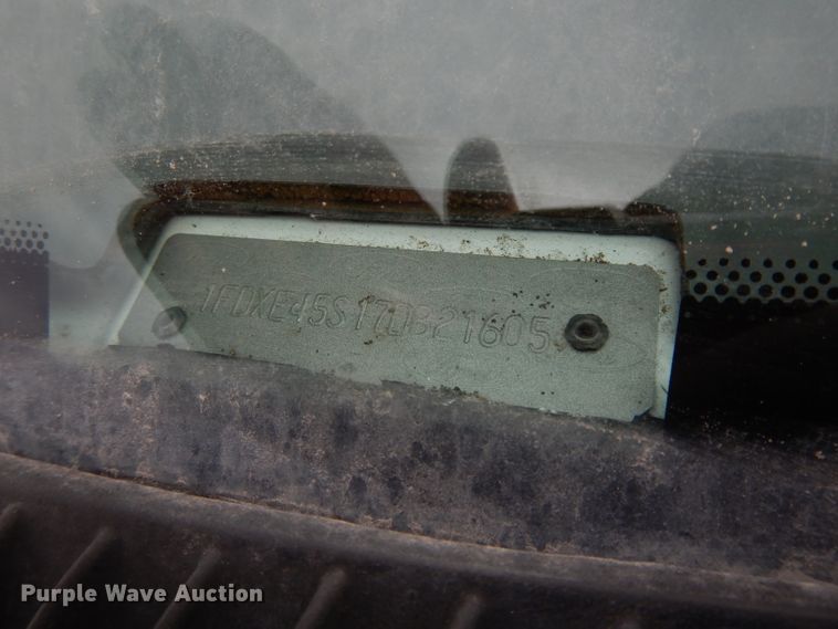 image for item DL2518 2007 Ford E450  shuttle bus